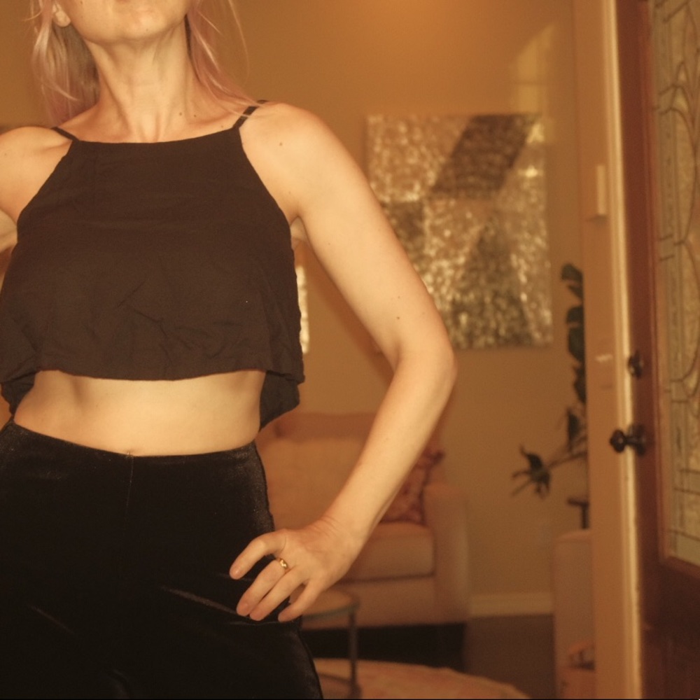 Urban outfitters crop top size small